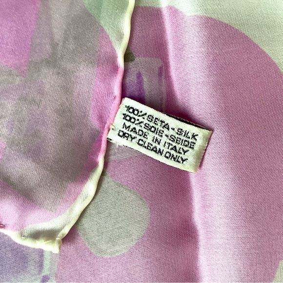 LOVELY AUTHENTIC CHANEL SCARF 💖💖 - Picture 7 of 8